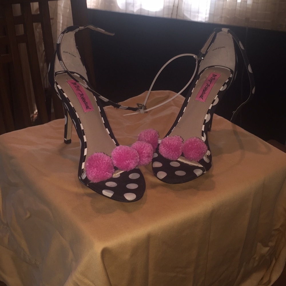 Betsey Johnson Poke-a-dot shoes with pink Pom Poms